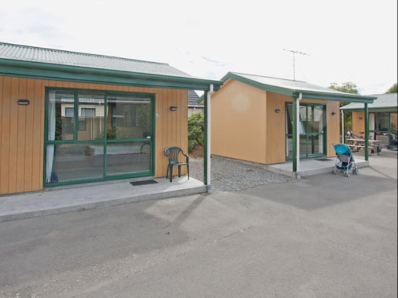 Coronation Park Motels Ashburton Exterior photo
