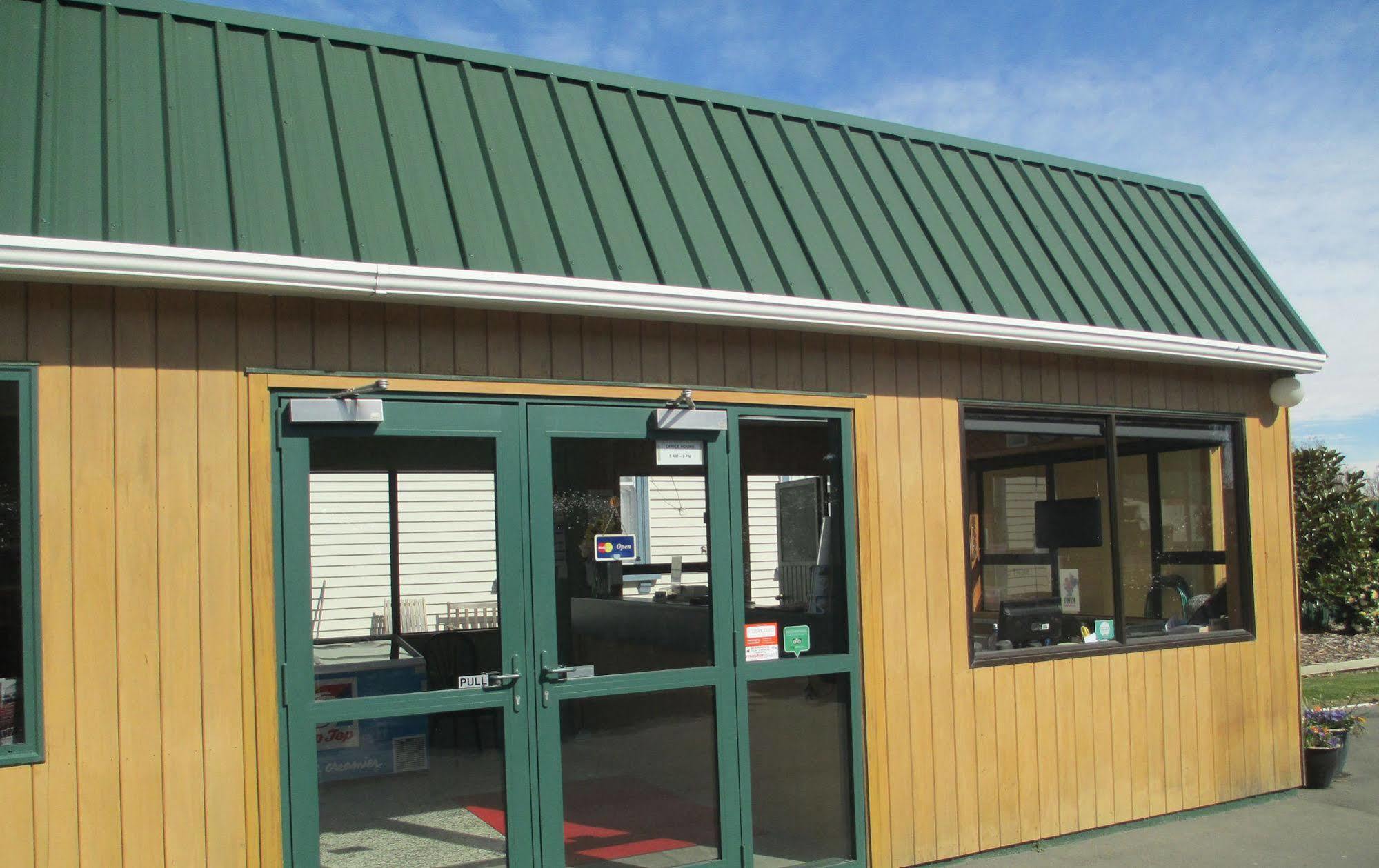 Coronation Park Motels Ashburton Exterior photo